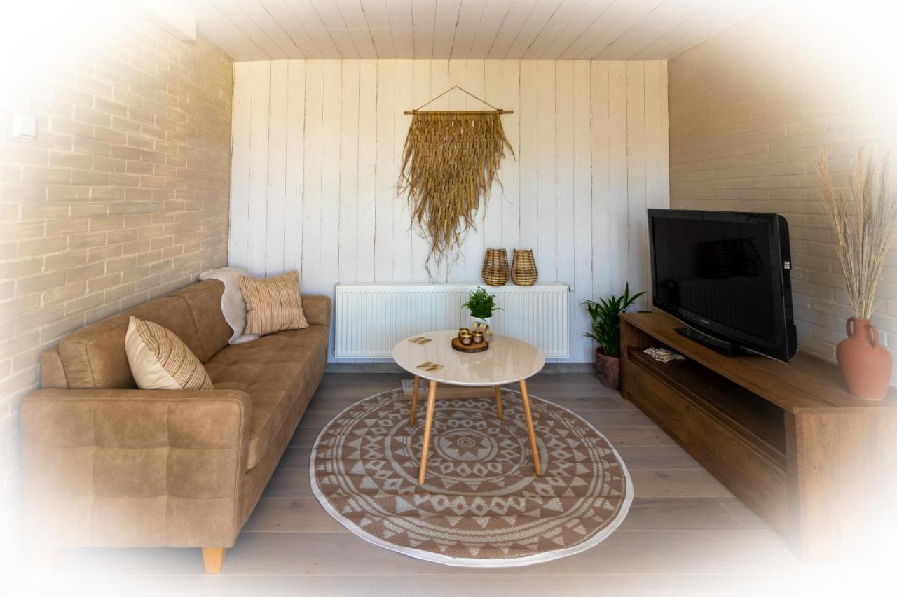 Wellness Lodge Aan De Braassem Rijnsaterwoude Zewnętrze zdjęcie